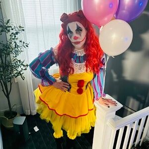 12pc Medium "IT" Classic Pennywise Halloween Costume Cosplay Horror Theme Party